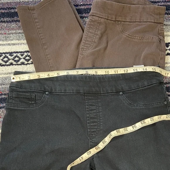 Chico's Sz 0.5 Bundle of 2 Black Brown Pull On Jegging Skinny Stretch Jeans 6R - Picture 2 of 10